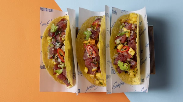 Delifish by TRIZONI στην ανανεωμένη Αγορά Μοδιάνο, την κεντρική Αγορά τροφίμων της Θεσσαλονίκης.