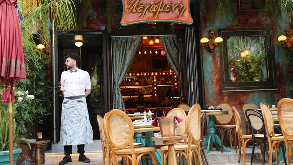 Ήρθε η Λεγάμενη στου Ψυρρή