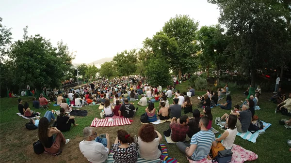 Η Αθήνα γεμίζει μουσική!: Οι συναυλίες που δεν πρέπει να χάσετε στην Ευρωπαϊκή Γιορτή Μουσικής