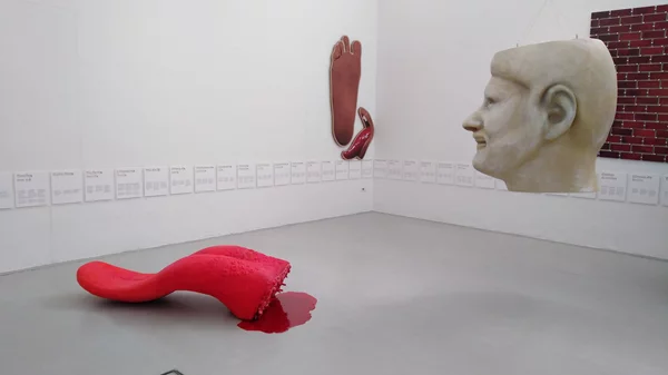 Μπιενάλε Βενετίας: Πρώτη γεύση από τα εθνικά περίπτερα στα Giardini