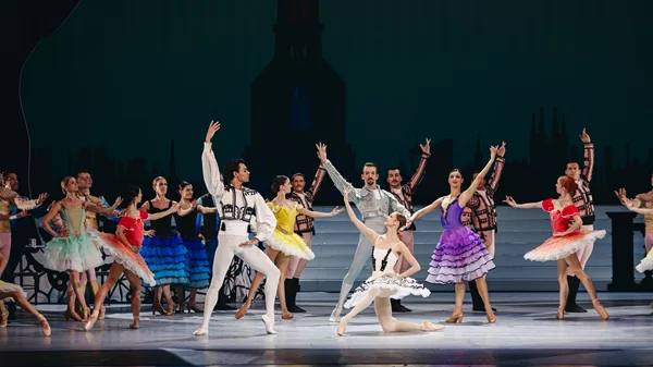 "Δον Κιχώτης": Η ελευθερία, η γυναικεία δύναμη, ο έρωτας και όσα κάνουν το μπαλέτο ξεχωριστό