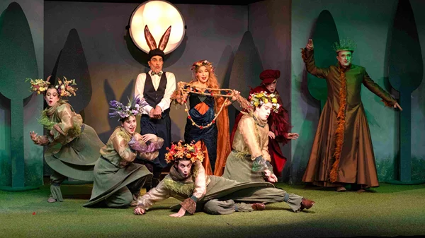 "Όνειρο Καλοκαιρινής Νύχτας" : Το σαιξπηρικό έργο διασκευασμένο ειδικά για παιδιά στην παιδική σκηνή του θεάτρου Αλίκη