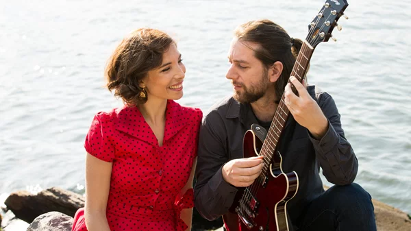 Καλλιτεχνικά ντουέτα στο Jazzét Café