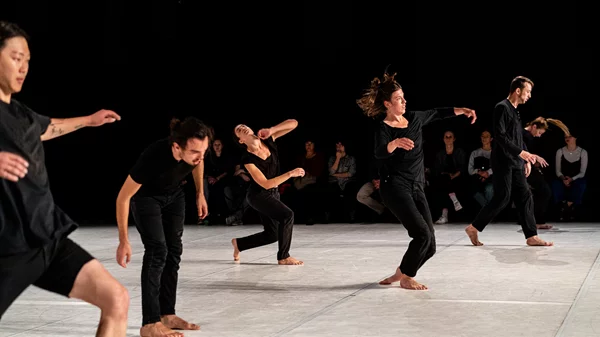 Ο βιομηχανικός χώρος ΠΛΥΦΑ φιλοξενεί δύο μοναδικά έργα χορού