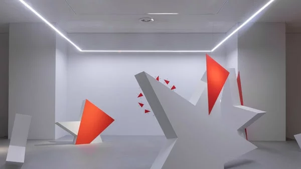 "Πέρα από το Kράτος": Το ΕΜΣΤ συζητά για τη σχέση τέχνης και αναδιαμόρφωσης του κράτους