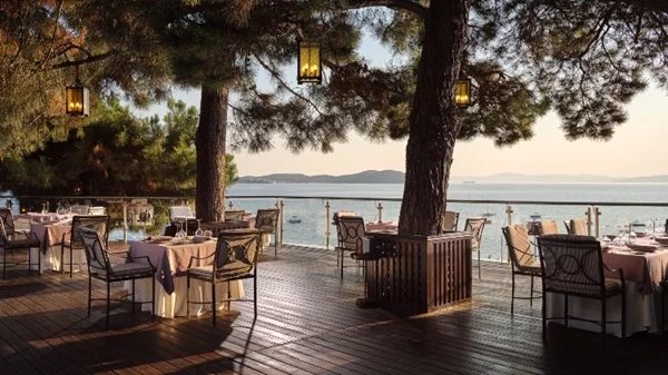 "Kamares by Spondi", Χαλκιδική