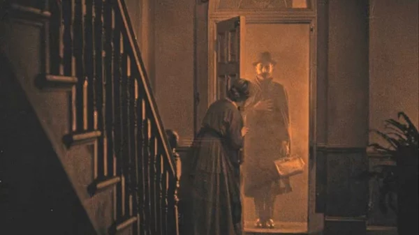 "The Lodger": Η πρώτη χιτσκοκική ταινία έρχεται στο Μέγαρο Μουσικής