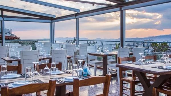 "Μπαλκόνι στις Κυκλάδες" για ερωτευμένους