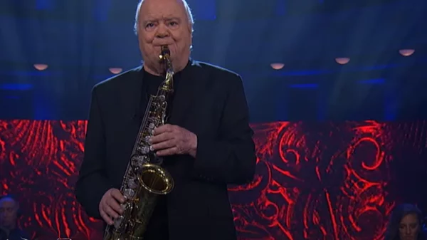 Ο συνθέτης και βιρτουόζος του σαξόφωνου, Γιώργος Κατσαρός έρχεται στο "Σπίτι με το MEGA"