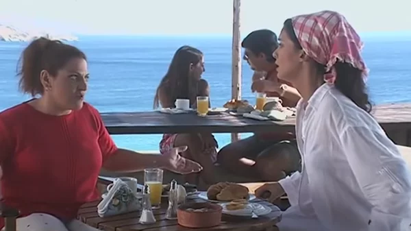 6 καλοκαιρινές αποδράσεις της ελληνικής ΤV που όλοι θυμόμαστε