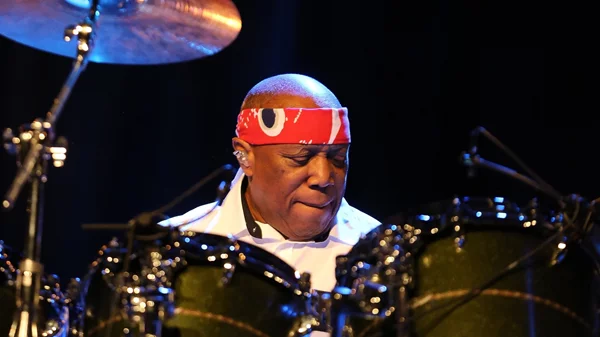 Billy Cobham: 50 χρόνια εκρηκτικής fusion δύναμης