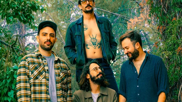 Οι Commuter παρουσιάζουν το ντεμπούτο άλμπουμ τους "Guilt Eraser" στο Piraeus Academy