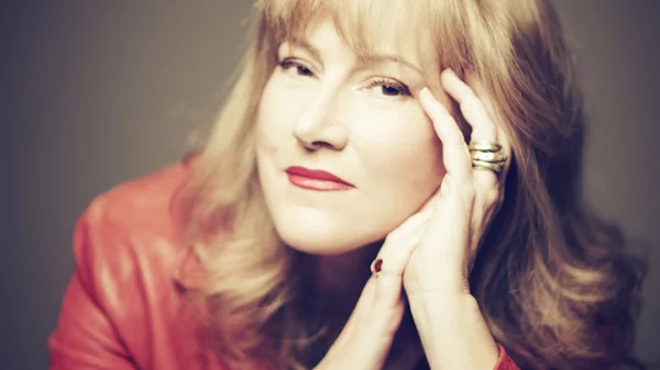 Έλλη Πασπαλά: "Είναι ωραίο να αφήνεις τον εαυτό σου λίγο στην τύχη"