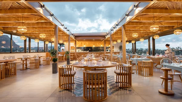 S. Pellegrino: Μάς υποδέχεται στο "Oceania Art Cuisine"