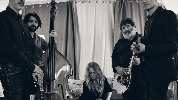 "Λαϊκή βραδινή" με την Ελένη Τσαλιγοπούλου στο "Σταυρό του Νότου Plus"