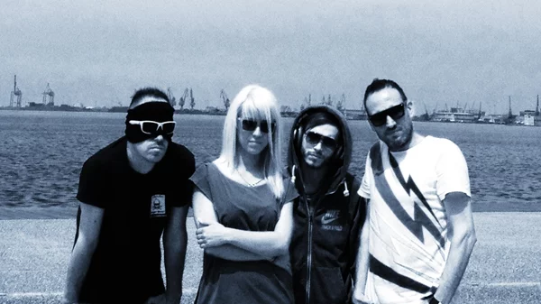 Οι MIKRO θέλουν "να χορέψουμε όπως τότε ξανά"