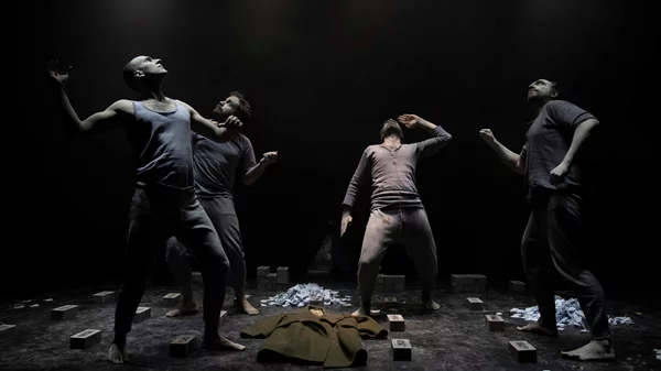 Τελευταίες παραστάσεις για το βραβευμένο "Γκιακ" του Δημοσθένη Παπαμάρκου