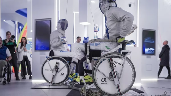 H Sony γιορτάζει τα 10 χρόνια Mirrorless και Full- Frame φωτογραφικών μηχανών Alpha στο Ολυμπιακό Μουσείο της Αθήνας