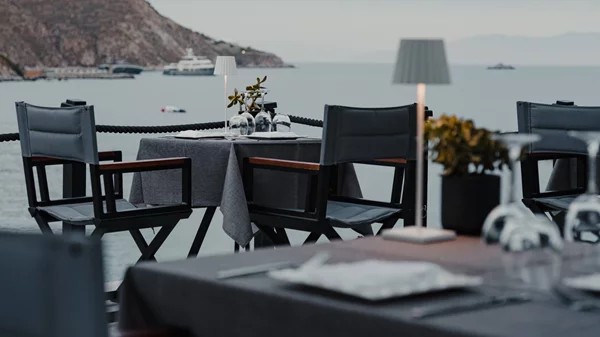 Γευσιγνωσία στο "Kivotos Mykonos": Απόλαυση με Κτήμα Τσέλεπου και La Tour Melas