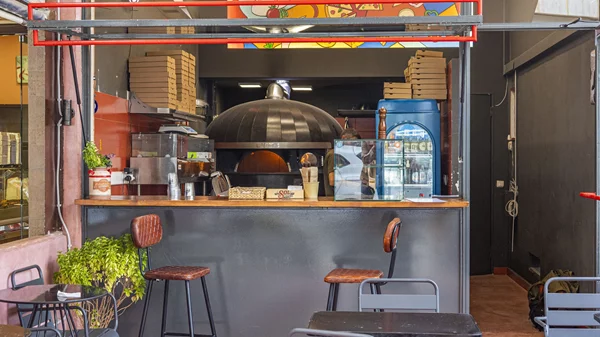 Mozzart Pizza : Πριν τα ψώνια ή μετά το ξενύχτι!