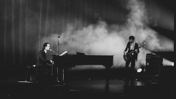 Nick Cave solo: Πώς αναδείχτηκε στην πιο συζητημένη συναυλία του καλοκαιριού;