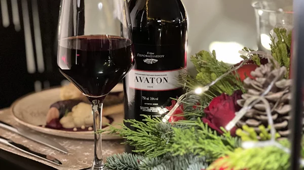 "180West Athens": Το πιο καλά κρυμμένο γιορτινό μυστικό της Αθήνας