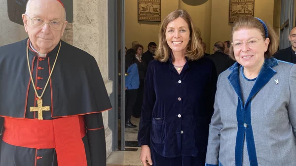 Επιστρέφουν, στην Ελλάδα από το Βατικανό, τα τρία θραύσματα του γλυπτού διακόσμου του Παρθενώνα