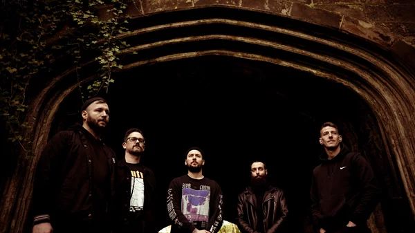 DVNE και Allochiria σε κοινή περιοδεία στην Ελλάδα