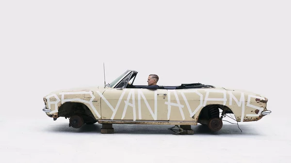 O Bryan Adams και το ατέρμονο Καλοκαίρι του '69