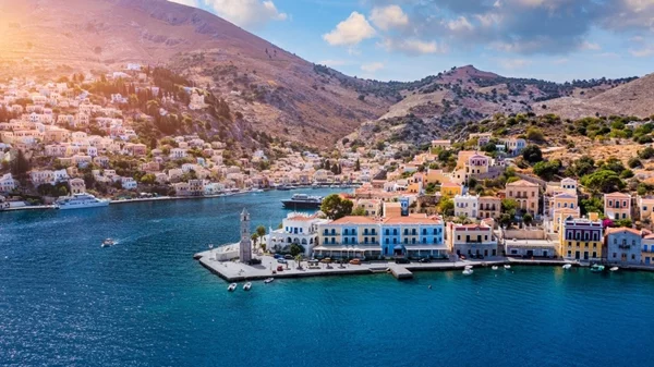 Η Σύμη είναι μουσική για τα μάτια