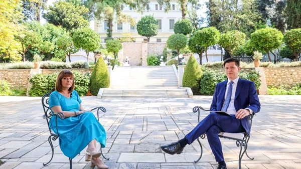 Το σημερινό αφιέρωμα της ΕΡΤ για τα 50 χρόνια από τη Μεταπολίτευση