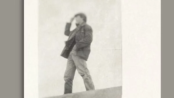 O Αναστάσης Βιστανιώτης παρουσιάζει "Τα παράθυρα του αγνώστου"