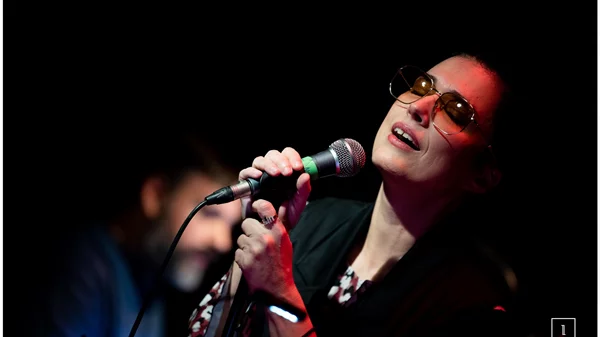 Ευσταθία: Εφ' όλης της ύλης στο "Half Note", σε μια ωραία βραδιά με καλεσμένη τη Μελίνα Τανάγρη