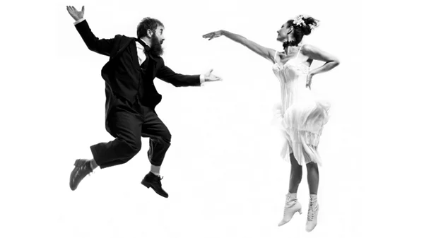 Ο Τουλούζ-Λοτρέκ ζωντανεύει στο Ολύμπια μέσα από ένα δυνατό υποκριτικό ντουέτο