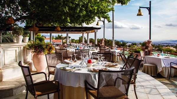 ''Ελαίας Γη'': Ελληνική κουζίνα με νόημα