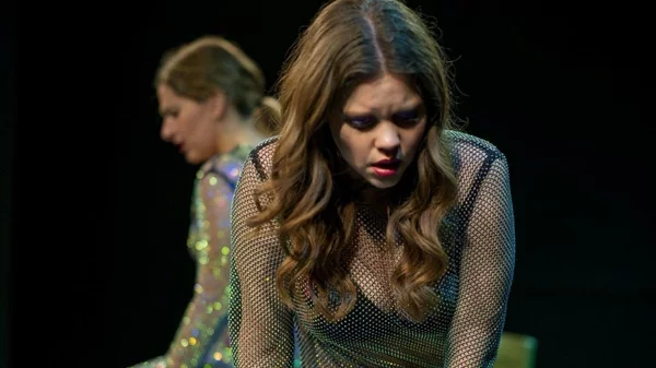 "Δάφνη": Νέες φωτογραφίες από την παράσταση και την επίσκεψη της συγγραφέα Ραφαέλλα Μάρκους