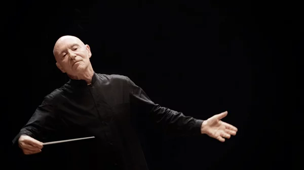 Ο Christoph Eschenbach διευθύνει για πρώτη φορά την Underground Youth Orchestra