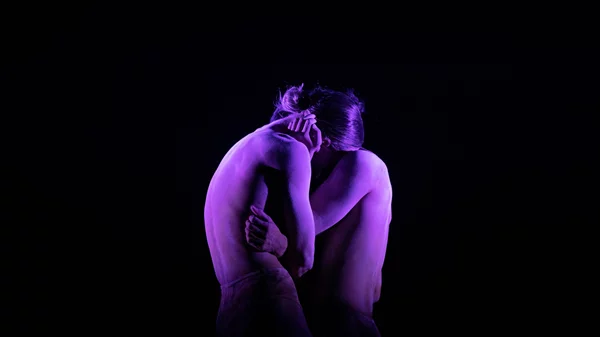 "Dreams of time": Μια χορευτική μετάβαση από την βία στην γονιμότητα και πάλι πίσω