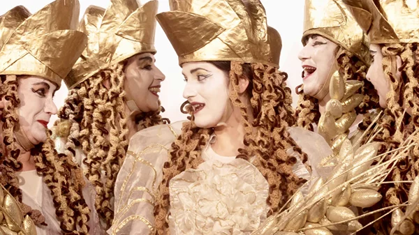 ''Ελευσίνια Μυστήρια'': Η ομάδα Ρόδα αποτίει θεατρικό φόρο τιμής στην πόλη της Ελευσίνας