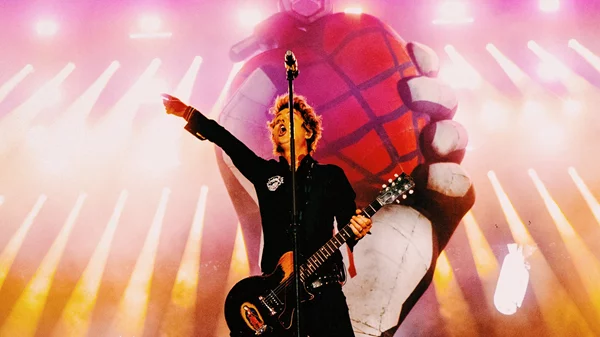 Πρώτη φορά των Green Day στην Αθήνα: Όταν η παρατεταμένη εφηβεία έγινε συναυλία