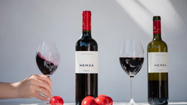 Κτήμα Σκούρα: H νέα προσέγγιση του Αγιωργίτικου στη "Νεμέα" 2021  κάνει το Πάσχα "χάρμα"