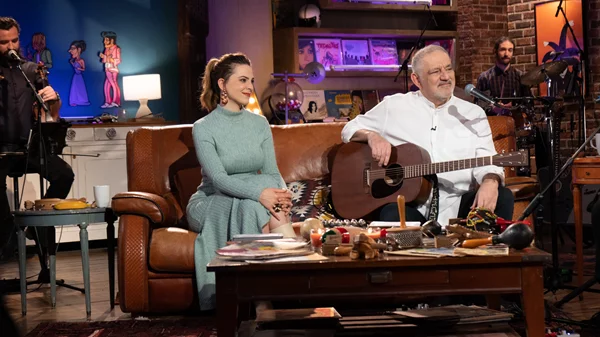 "Μουσικό Κουτί": Βρεθήκαμε στα γυρίσματα της εκπομπής του Νίκου Πορτοκάλογλου