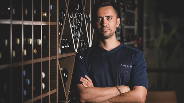 Χρυσοί Σκούφοι 2024 | Παύλος Κυριάκης: "Είναι τιμή μου που μαγειρεύω για τον κορυφαίο γαστρονομικό θεσμό της χώρας"