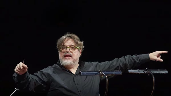 Ο Δημήτρης Παπαδημητρίου μελοποιεί Καβάφη για μία και μοναδική συναυλία στη Στέγη