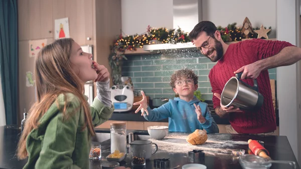 Τον σύντροφό τους στο Thermomix® και το Cookidoo® βρίσκουν οι Έλληνες οικιακοί μάγειρες