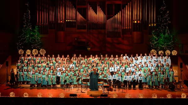 "Γεννήθηκα στη Σαλονίκη": Ένα μουσικό ταξίδι στο έργο του  Σαββόπουλου