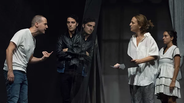 Γυάλινος κόσμος