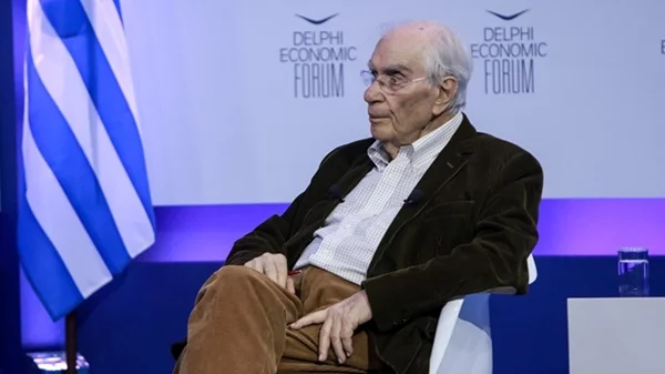 Θυμόμαστε τον Χρήστο Γιανναρά μέσα από έξι σημαντικά βιβλία του