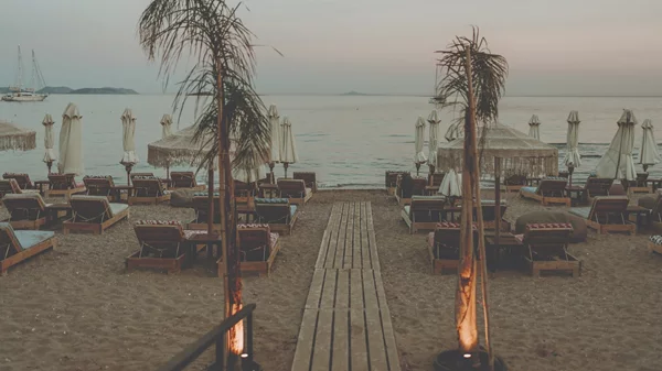 ''Coyoacan Playa'': Filosofia mexicana στην πιο upbeat  αμμουδιά της Αττικής