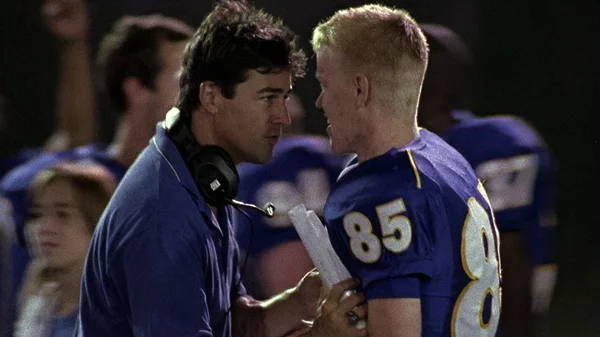 "Friday Night Lights": Μια από τις πιο αγαπημένες σειρές των 2000s αποκτά το δικό της reboot